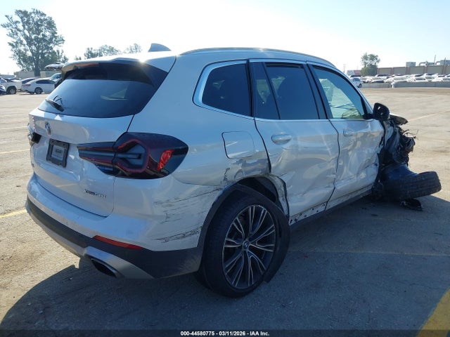2022 BMW X3 5UX53DP00N9K47949 Photo 3