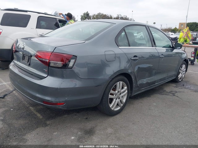 2017 Volkswagen Jetta 1.4t S მანქანა იყიდება აუქციონზე, vin: 3VW2B7AJ9HM228698, აუქციონის ნომერი: 44580829