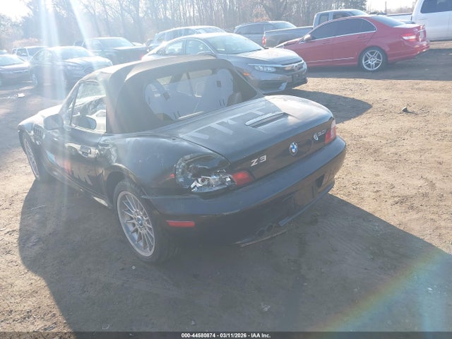2001 BMW Z3 WBACN53491LL47897 Photo 2