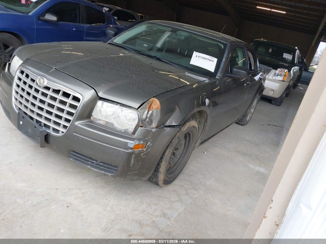 2008 Chrysler 300 Lx მანქანა იყიდება აუქციონზე, vin: 2C3KA43R08H155182, აუქციონის ნომერი: 44580909