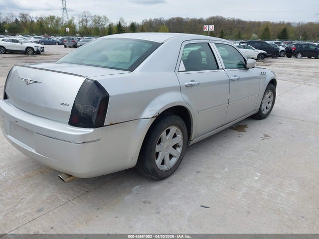 2005 Chrysler 300 მანქანა იყიდება აუქციონზე, vin: 2C3JA53G05H131007, აუქციონის ნომერი: 44581002