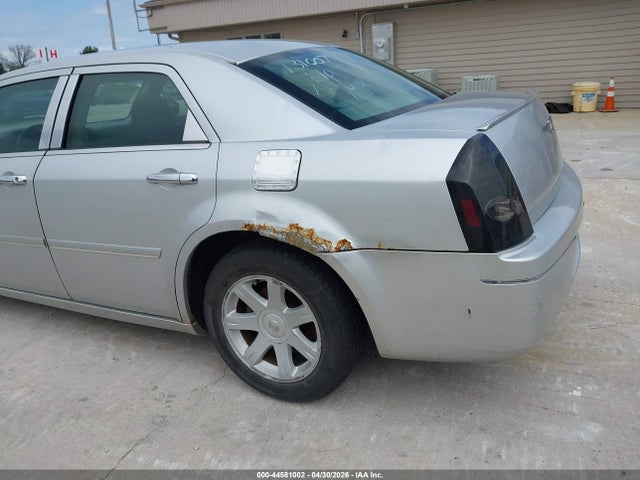 2005 Chrysler 300 მანქანა იყიდება აუქციონზე, vin: 2C3JA53G05H131007, აუქციონის ნომერი: 44581002