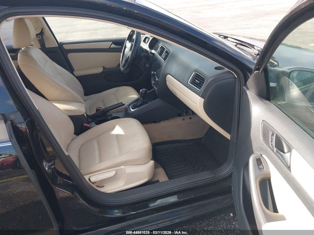 44581028 :رقم المزاد ، 3VWDX7AJ9CM324706 vin ، 2012 Volkswagen Jetta 2.5l Se مزاد بيع