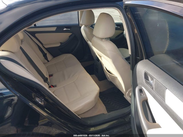 44581028 :رقم المزاد ، 3VWDX7AJ9CM324706 vin ، 2012 Volkswagen Jetta 2.5l Se مزاد بيع