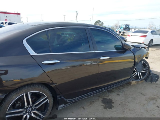 1HGCR2F16HA177142 Honda Accord Sport Se