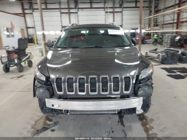 44581112 :رقم المزاد ، 1C4PJMDX8JD522198 vin ، 2018 Jeep Cherokee Limited 4x4 مزاد بيع