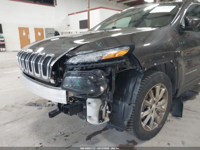44581112 :رقم المزاد ، 1C4PJMDX8JD522198 vin ، 2018 Jeep Cherokee Limited 4x4 مزاد بيع