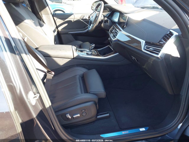 2022 BMW X5 5UXCR6C00N9K68159 Photo 4