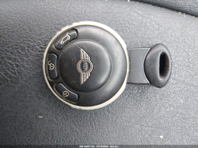2009 MINI COOPER S WMWMF73599TW86497 Photo 10