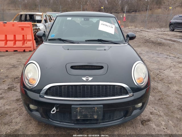 2009 MINI COOPER S WMWMF73599TW86497 Photo 5