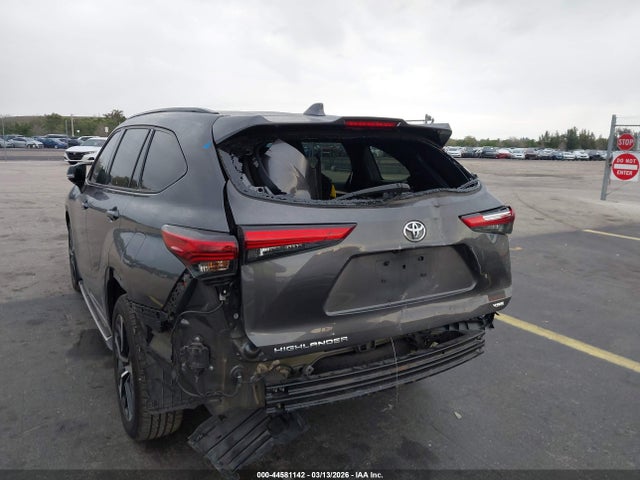 2022 TOYOTA HIGHLANDER 5TDLZRAH0NS131767 Photo 5