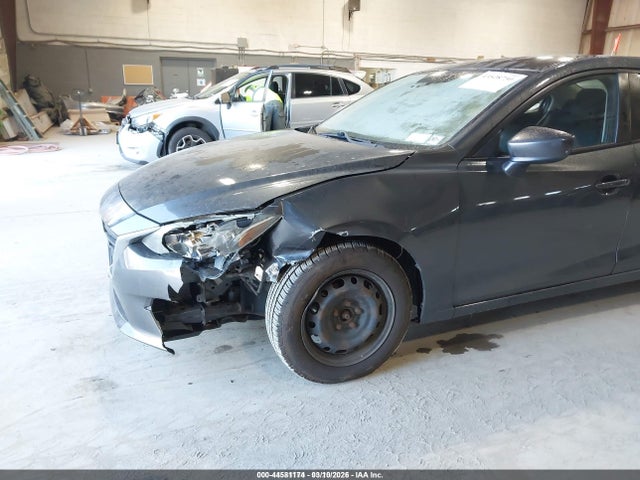 Продаж на аукціоні авто 2015 Mazda Mazda3 I Sv, vin: JM1BM1T71F1224585, номер лоту: 44581174