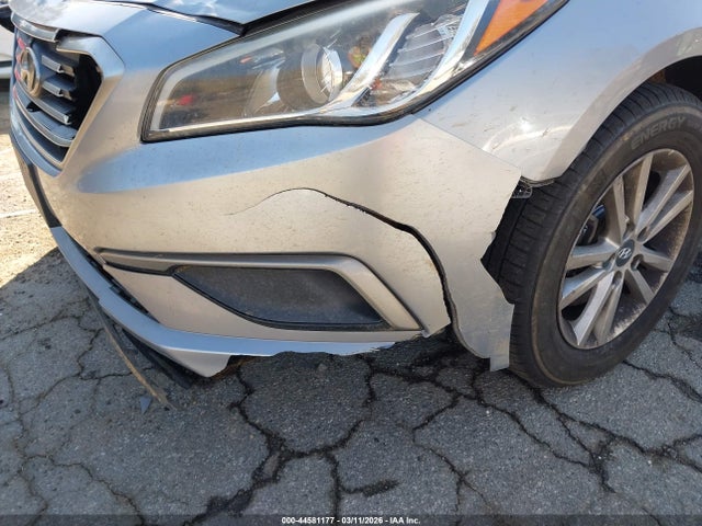Hyundai Sonata 2016 5NPE24AF3GH395699 Image 12