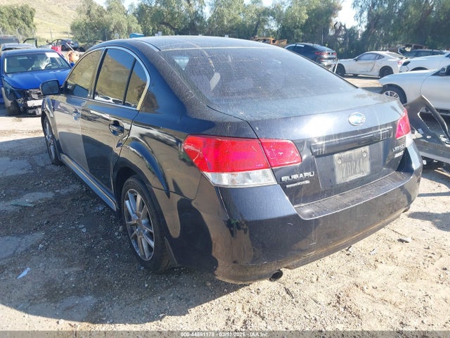 44581178 :رقم المزاد ، 4S3BMBC62D3020022 vin ، 2013 Subaru Legacy 2.5i Premium مزاد بيع