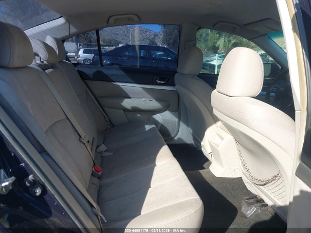 44581178 :رقم المزاد ، 4S3BMBC62D3020022 vin ، 2013 Subaru Legacy 2.5i Premium مزاد بيع
