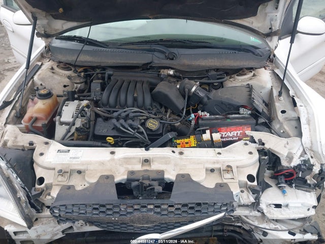 44581247 :رقم المزاد ، 1FAFP55211G228276 vin ، 2001 Ford Taurus Ses مزاد بيع