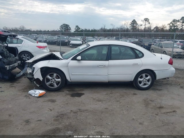 44581247 :رقم المزاد ، 1FAFP55211G228276 vin ، 2001 Ford Taurus Ses مزاد بيع