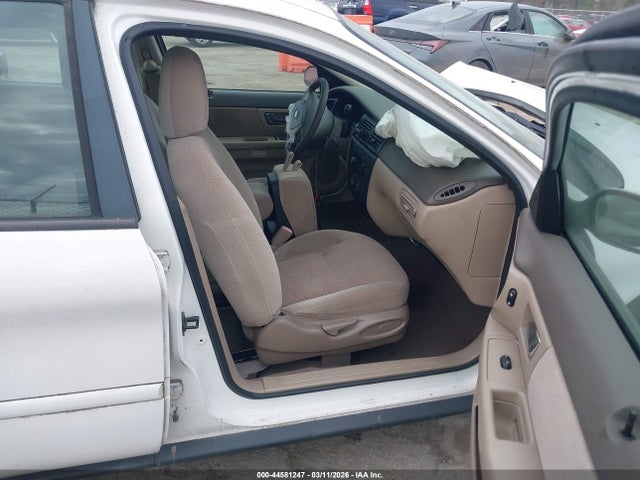 44581247 :رقم المزاد ، 1FAFP55211G228276 vin ، 2001 Ford Taurus Ses مزاد بيع