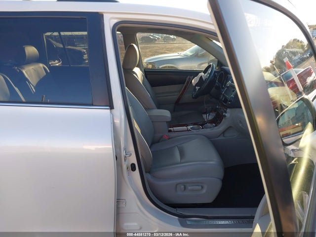 2013 TOYOTA HIGHLANDER 5TDYK3EH8DS110469 Photo 4