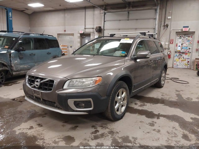 2011 VOLVO XC70 YV4940BZ7B1095027 Photo 1