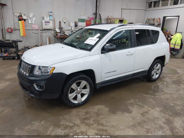 2011 JEEP COMPASS 1J4NF1FB2BD188660 Photo 1