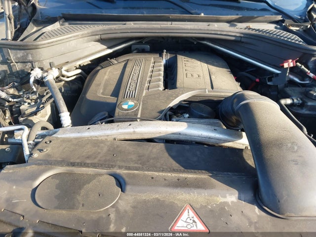 2015 BMW X5 5UXKR0C58F0P03102 Photo 9