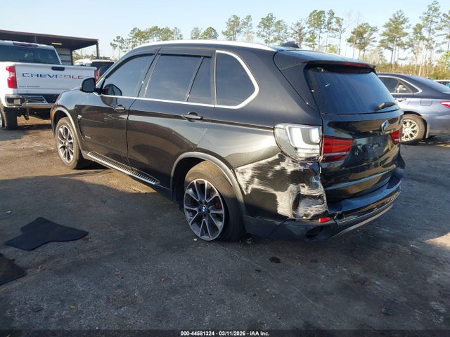 2015 BMW X5 5UXKR0C58F0P03102 Photo 2