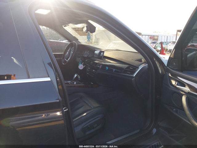 2015 BMW X5 5UXKR0C58F0P03102 Photo 4