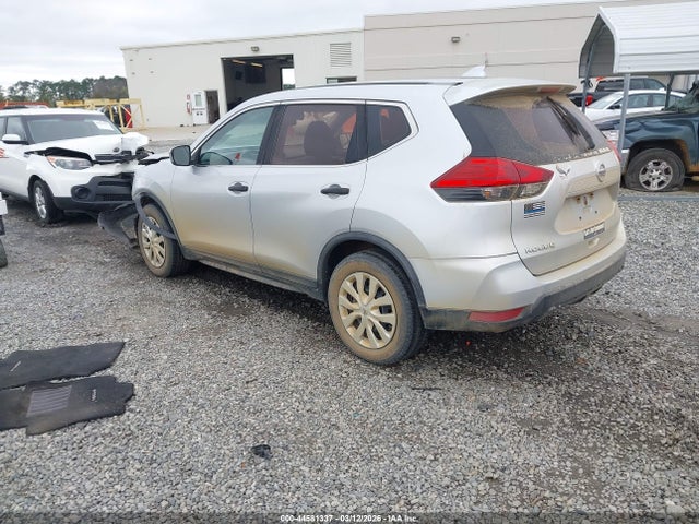 2017 NISSAN ROGUE KNMAT2MT2HP504919 Photo 2