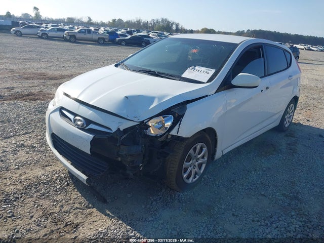 44581356 :رقم المزاد ، KMHCT5AE0DU096346 vin ، 2013 Hyundai Accent Gs مزاد بيع