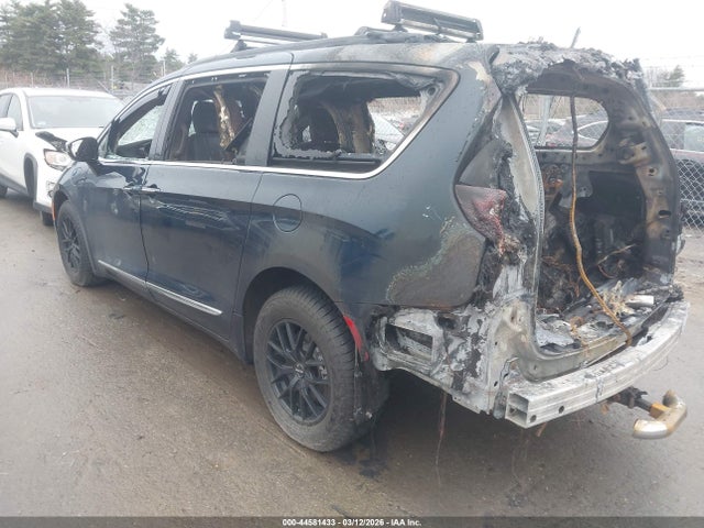 Продажа на аукционе авто 2023 Chrysler Pacifica Hybrid Limited, vin: 2C4RC1S77PR630998, номер лота: 44581433