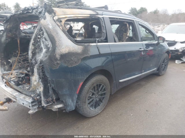 Продажа на аукционе авто 2023 Chrysler Pacifica Hybrid Limited, vin: 2C4RC1S77PR630998, номер лота: 44581433