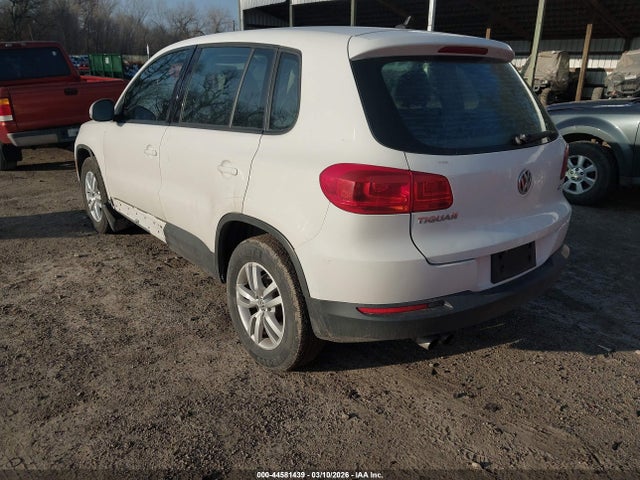 2013 VOLKSWAGEN TIGUAN WVGAV7AX9DW554744 Photo 2