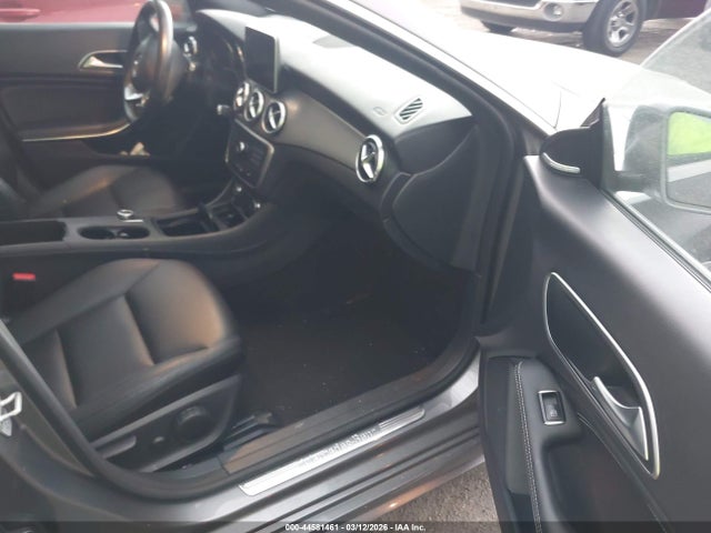 2015 Mercedes-benz Cla 250 მანქანა იყიდება აუქციონზე, vin: WDDSJ4EB7FN164869, აუქციონის ნომერი: 44581461