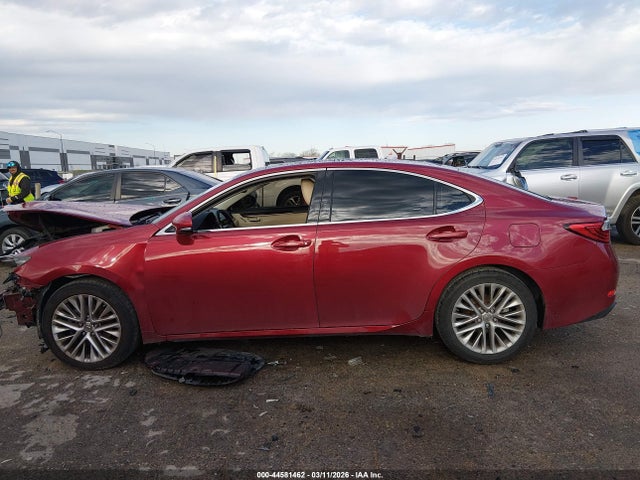 44581462 :رقم المزاد ، JTHBK1GG7F2201739 vin ، 2015 Lexus Es 350 مزاد بيع