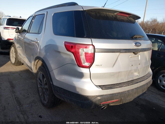 2019 FORD EXPLORER 1FM5K7D86KGB04152 Photo 2