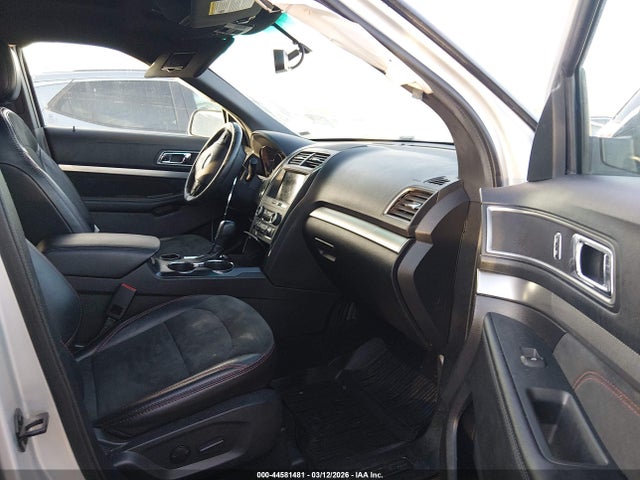 2019 FORD EXPLORER 1FM5K7D86KGB04152 Photo 4