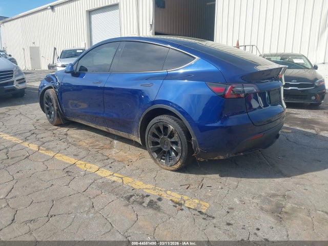 Продажа на аукционе авто 2023 Tesla Model Y Awd/long Range Dual Motor All-wheel Drive, vin: 7SAYGDEE9PA201224, номер лота: 44581490