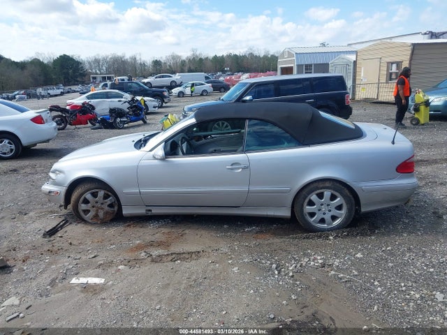 Продаж на аукціоні авто 2001 Mercedes-benz Clk 320, vin: WDBLK65G31T061647, номер лоту: 44581493