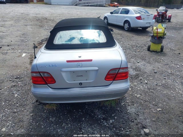 Продаж на аукціоні авто 2001 Mercedes-benz Clk 320, vin: WDBLK65G31T061647, номер лоту: 44581493
