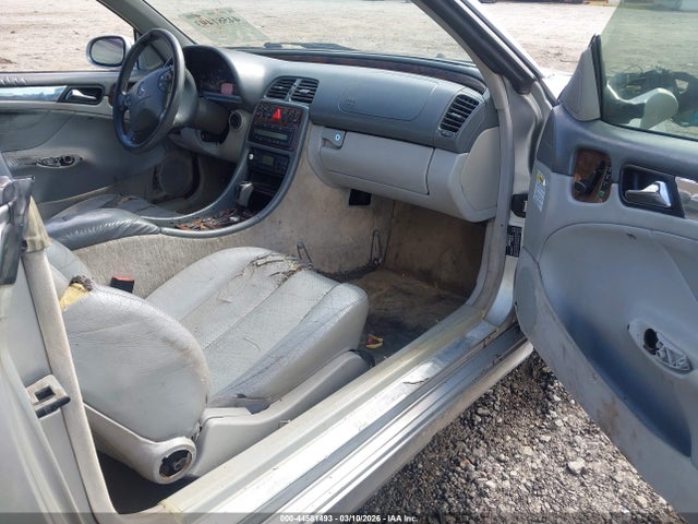Продаж на аукціоні авто 2001 Mercedes-benz Clk 320, vin: WDBLK65G31T061647, номер лоту: 44581493