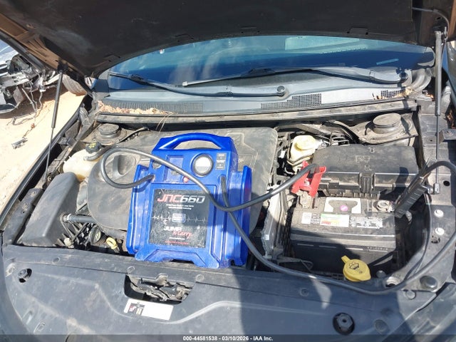 44581538 :رقم المزاد ، 1C3CCCBG0FN735982 vin ، 2015 Chrysler 200 S مزاد بيع