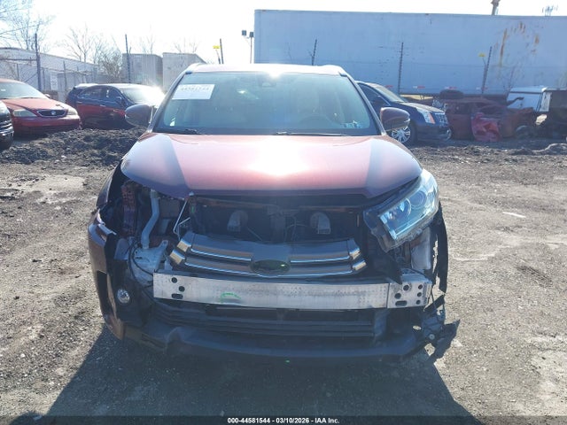 Toyota Highlander Limited 2017 5TDDZRFH8HS356911 Image 12