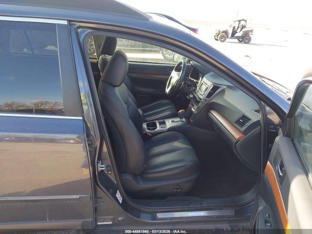 Продаж на аукціоні авто 2013 Subaru Outback 2.5i Limited, vin: 4S4BRBKCXD3234700, номер лоту: 44581560