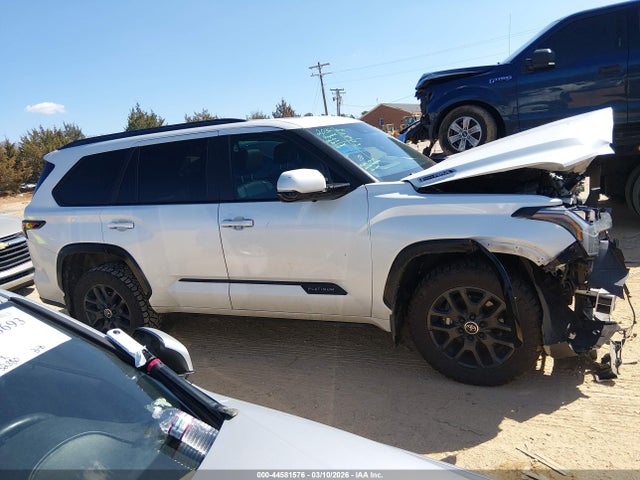 Toyota Sequoia Platinum 2024 7SVAAABA2RX024484 Image 14