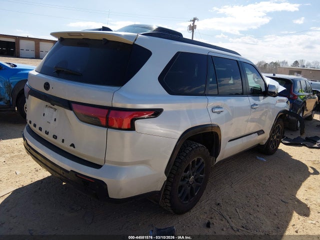 Toyota Sequoia Platinum 2024 7SVAAABA2RX024484 Image 4