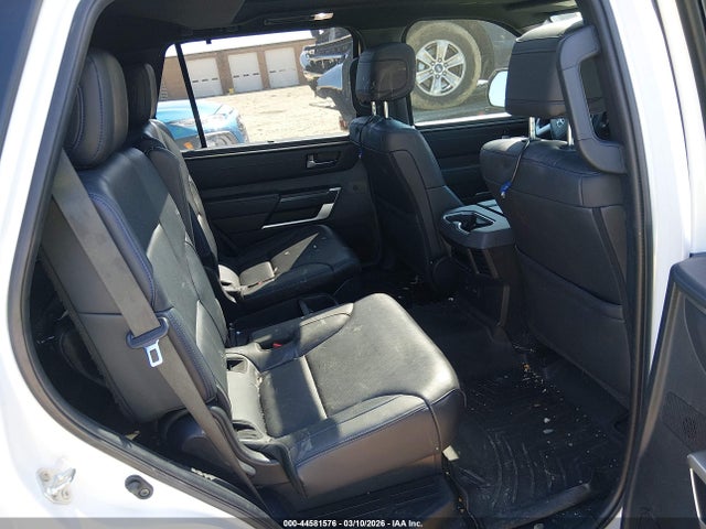 Toyota Sequoia Platinum 2024 7SVAAABA2RX024484 Image 8