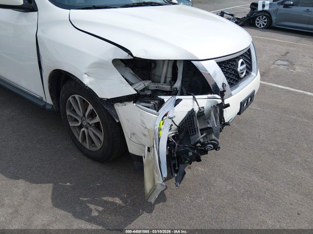 2014 Nissan Pathfinder Sl მანქანა იყიდება აუქციონზე, vin: 5N1AR2MM0EC688358, აუქციონის ნომერი: 44581585