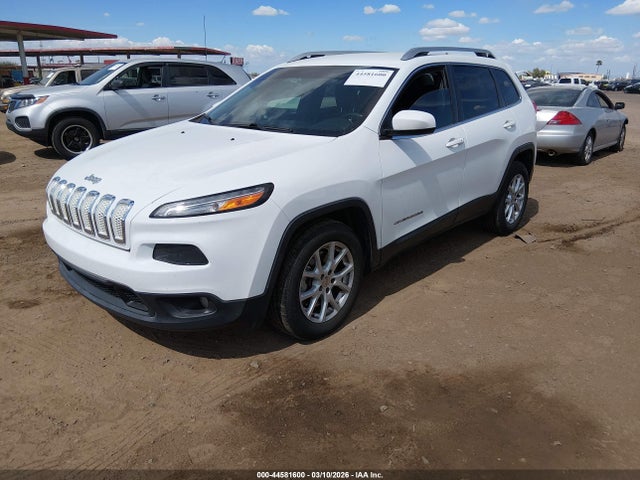1C4PJLCS3FW766269 Jeep Cherokee Latitude