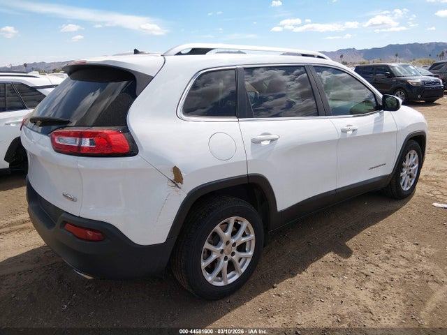1C4PJLCS3FW766269 Jeep Cherokee Latitude
